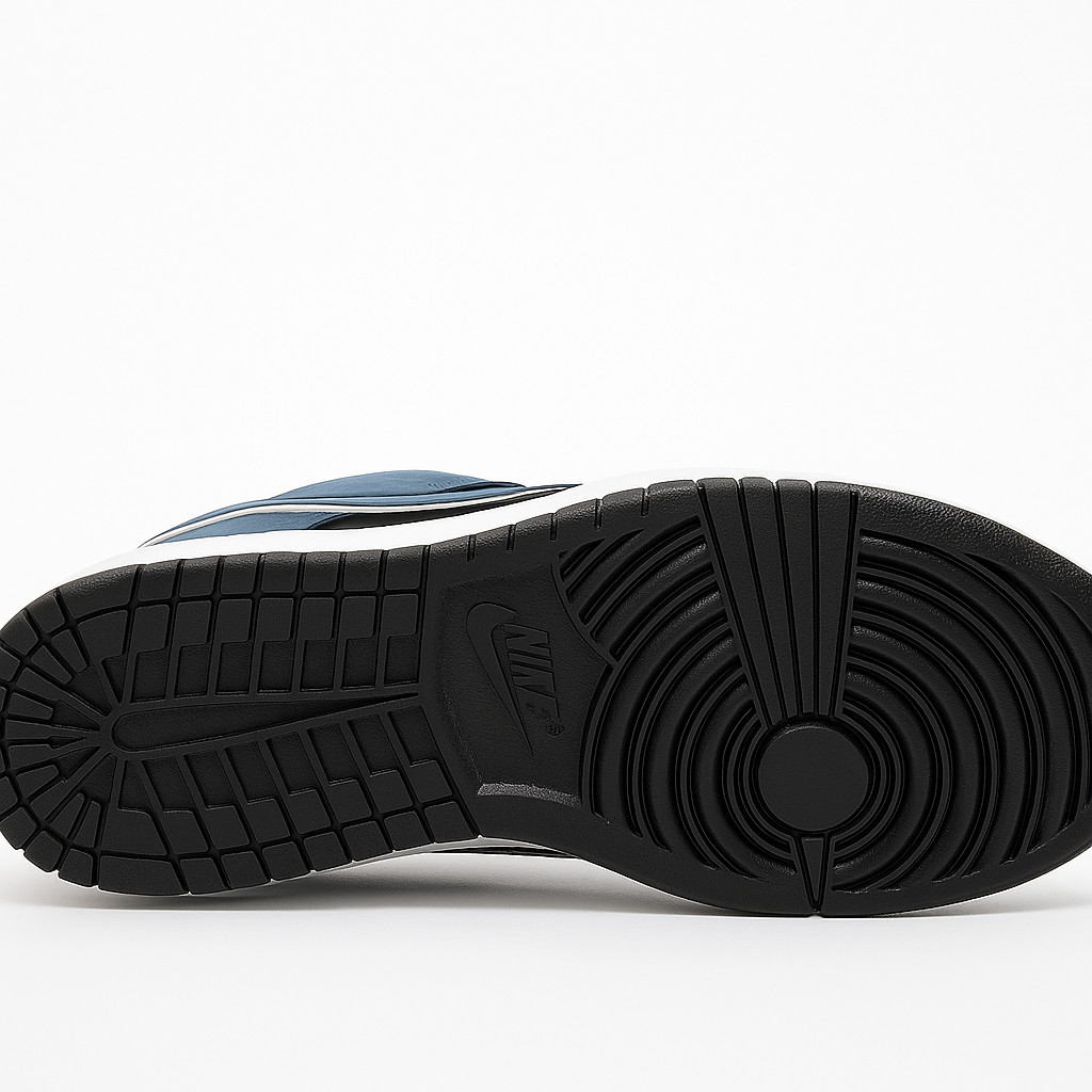 Nike SB Dunk Low Pro